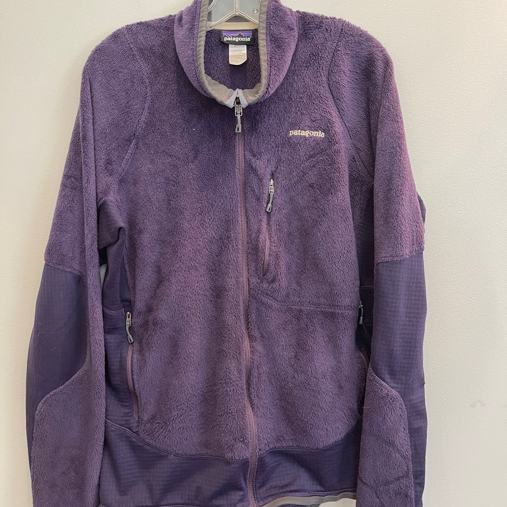 Patagonia Jacket Mens L Purple Fleece Jacket Full zipper Pockets Elbow patches